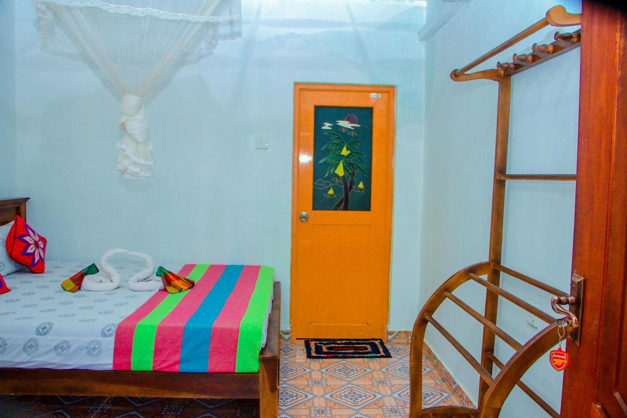 Chanaka Holiday Inn Sigirîya Extérieur photo