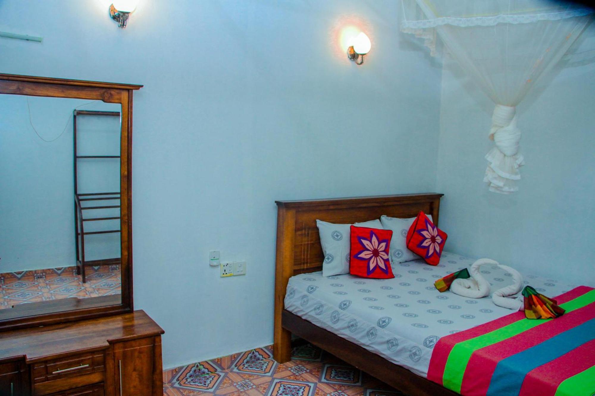 Chanaka Holiday Inn Sigirîya Extérieur photo
