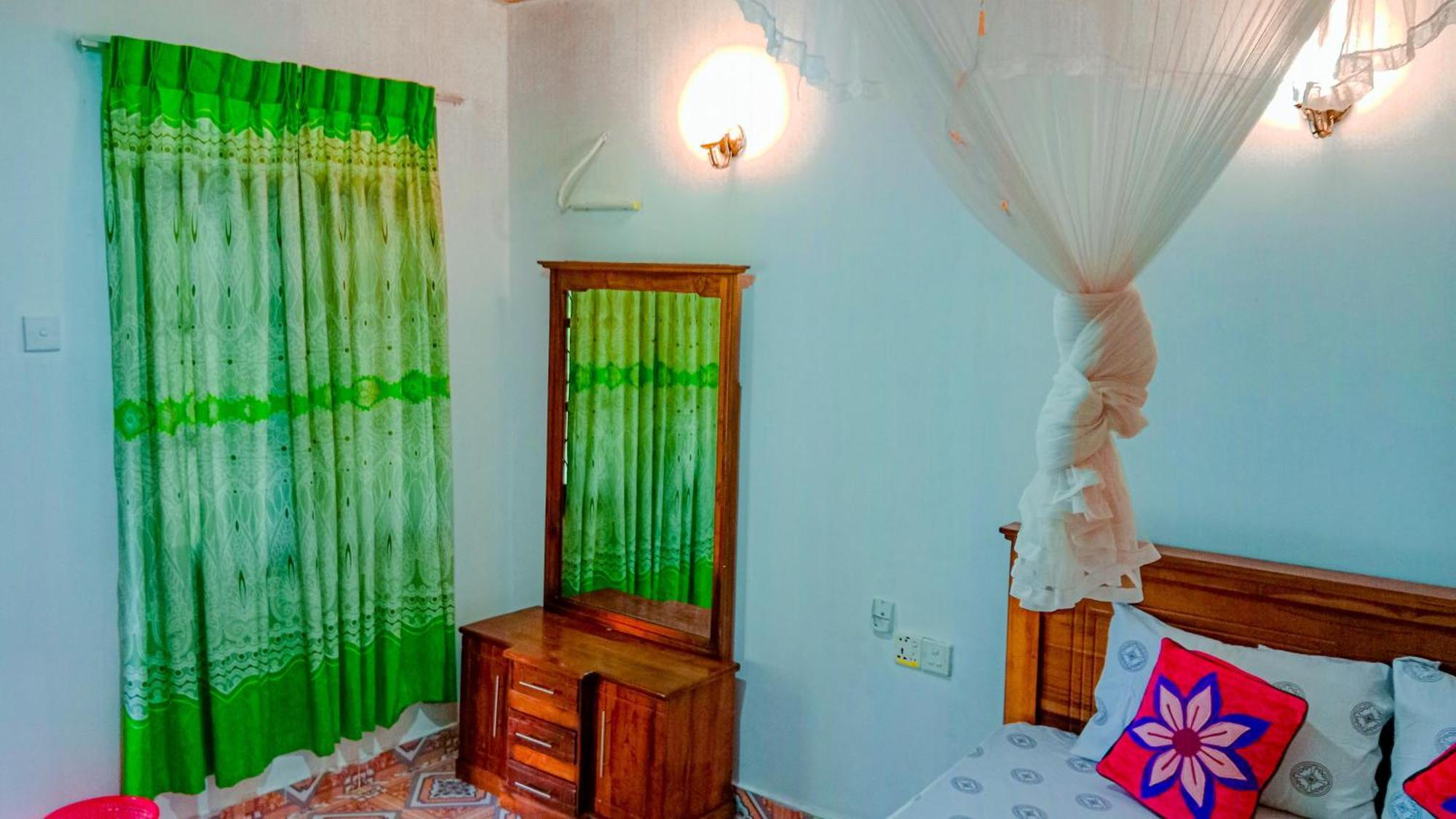 Chanaka Holiday Inn Sigirîya Extérieur photo
