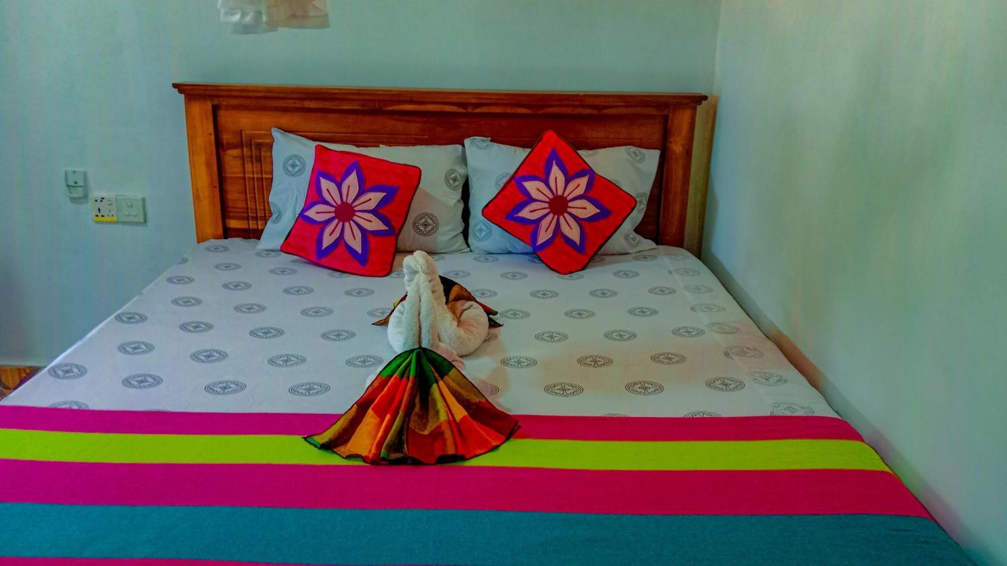 Chanaka Holiday Inn Sigirîya Extérieur photo
