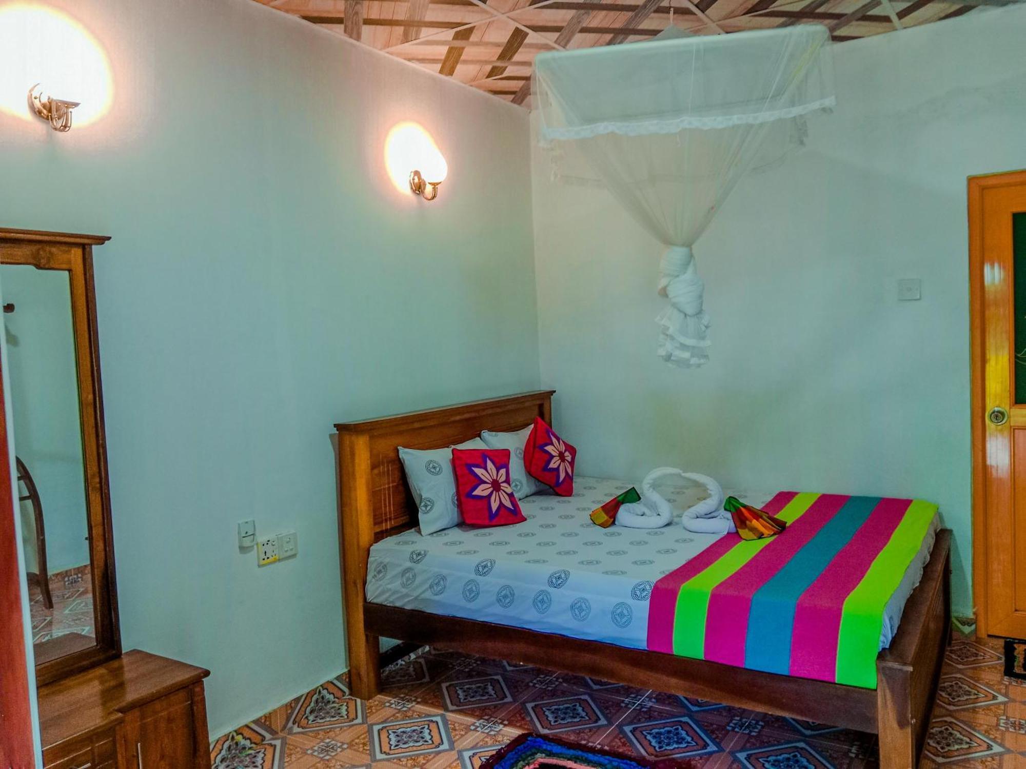 Chanaka Holiday Inn Sigirîya Extérieur photo