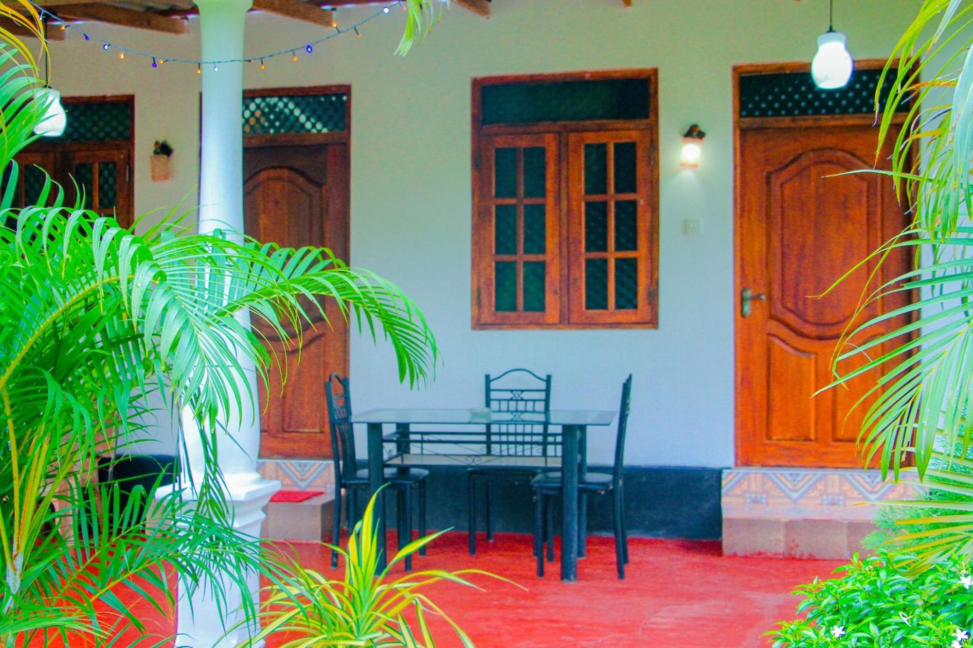 Chanaka Holiday Inn Sigirîya Extérieur photo