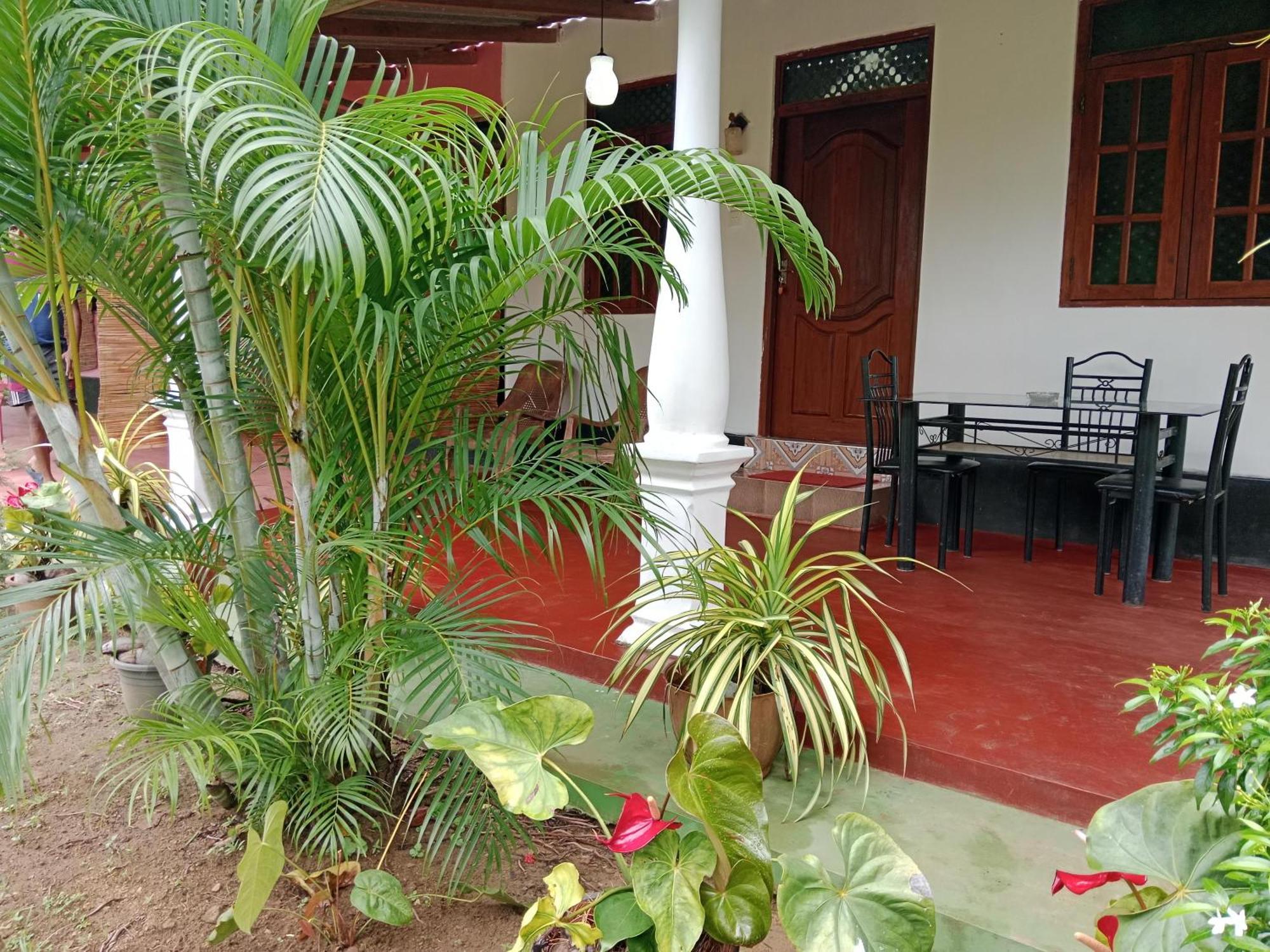 Chanaka Holiday Inn Sigirîya Extérieur photo